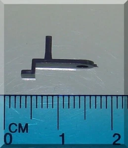 ATLAS MOTORING HO SCALE SLOT CAR RACING PARTS C 129 STANDARD CHASSIS FRONT GUIDE - Bild 1 von 1