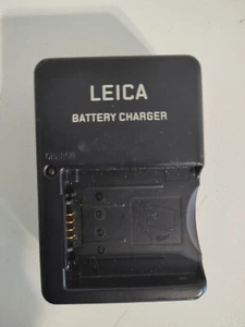 Leica V-Lux 1 Battery Charger BC-DC5-U - Picture 1 of 3