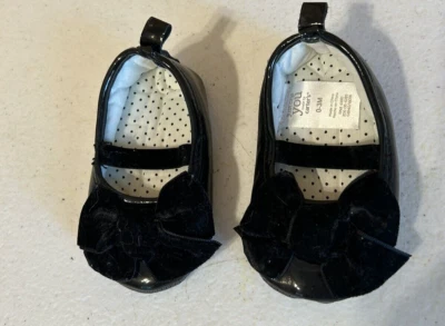 Carters Mary Jane Bebé 0-3 meses Negro Zapatos sin cordones con lazos Negro Patente e4 Foto 1 de 4
