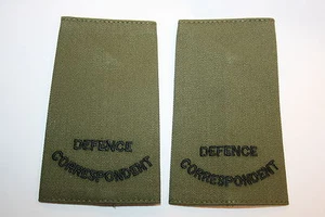 CORRESPONSAL DE DEFENSA DE GUERRA BRITÁNICA CHARRETERA DESLIZANTE REPORTERO ETC. - Imagen 1 de 1
