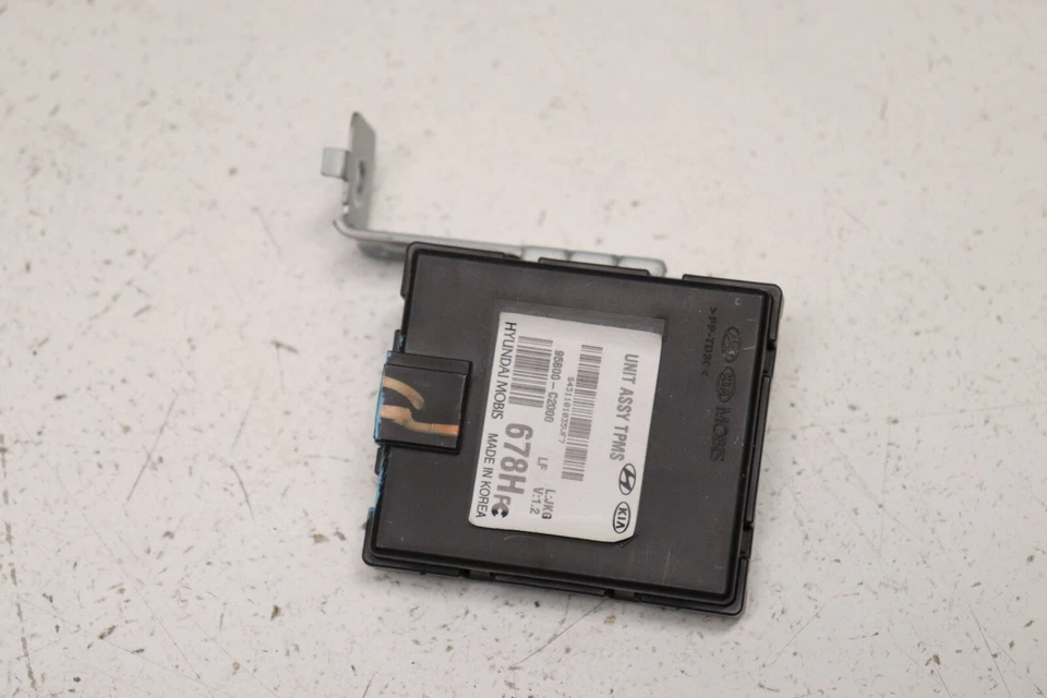 Módulo de monitoreo de presión de neumáticos Hyundai Sonata P105128 2015-2017 95800-C2000 OEM Foto 1 de 4