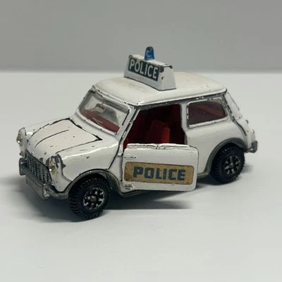 ORIGINAL VINTAGE DIECAST DINKY TOYS 250 AUSTIN MINI COOPER POLICE CAR 1960s - Image 1 of 4