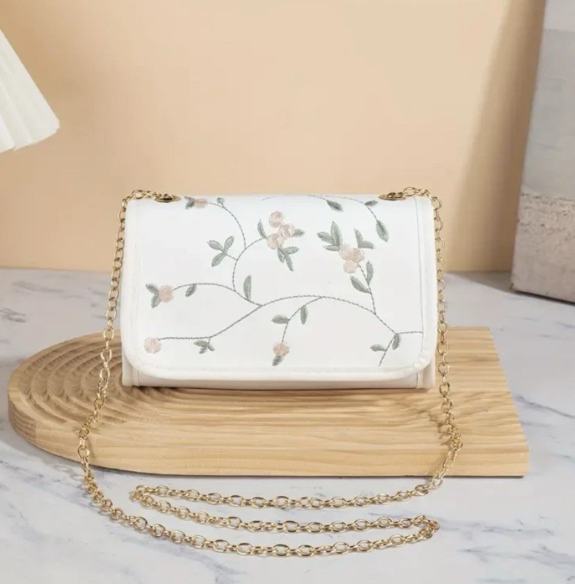 Chic Floral Embroidered Women's Crossbody Bag - Sweet and Fashionable Handbag - Image 1 of 4