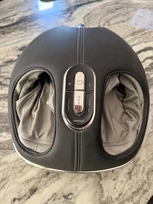 Masajeador de pies Brookstone B-FMS-1000HJ - gris Foto 1 de 4