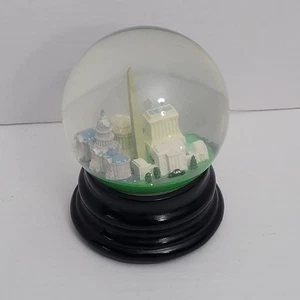 Saks Fifth Avenue Washington D.C. Glitzer musikalische Schneekugel - Bild 1 von 6