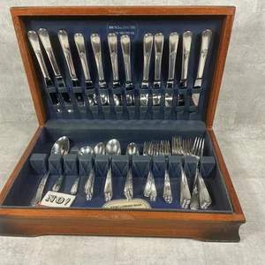 Vintage Lot of 63 Holmes & Edwards Inlaid "Youth" Inlaid Silver Plate Set - Picture 1 of 24