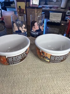 Vintage Hershey Syrup Sundae Bowls, S/2 & Hershey Kisses Glasses Set/2 Great Con - Picture 1 of 10