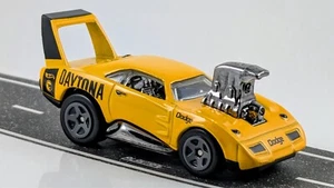 '69 Dodge Daytona ('Tooned) / Yellow / Hot Wheels / 2020 - Picture 1 of 2