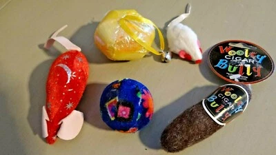 Assorted Bag Of 5 Toys For Cats - Image 1 of 4