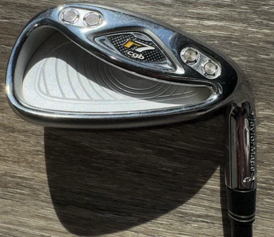 TaylorMade R7 CGB Pitching Wedge PW Graphite Shaft Regular Flex 36 In Lamkin - Image 1 of 4