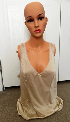 CAMISOLA BEIGE con CORREAS DE ENCAJE SUPERIORES de VANITY FAIR TALLA 40/46 GRANDE 100% NYLON CAMI Foto 1 de 4