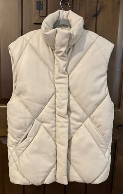 Abercrombie & Fitch Vegan Leather Puffer Vest Women's XS (Runs Larger)Cream READ - Image 1 of 4