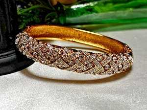 Rare Glamorous Swarovski Pave Crystal Crisscrossed Weave Pattern Bangle Bracelet - Picture 1 of 15