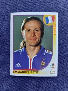 Panini WM 2002, Sticker Nr. 34 ungeklebt, EMMANUEL PETIT ( FRANKREICH ). - Bild 1 von 2