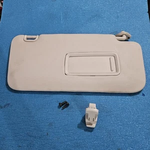 2009-2013 Subaru Forester Passenger Right Side Sun Visor Vinyl W/Clips & Screws - Picture 1 of 4