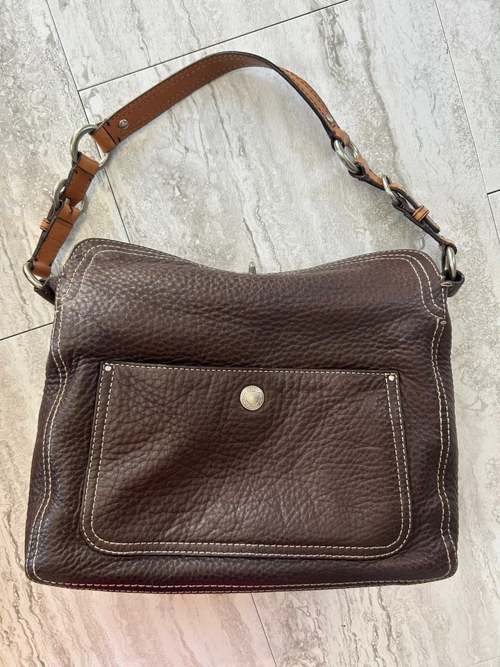 Bolso de Hombro Chelsea Coach Marrón Cuero Guijarro F0872 Foto 1 de 4