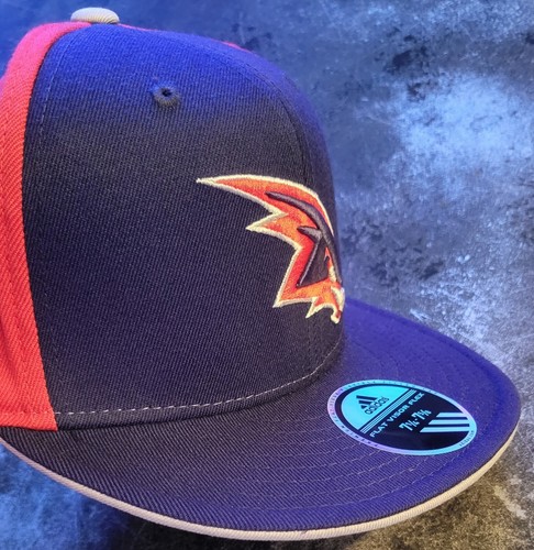 Cappello Atlanta Hawks Adidas Large XL 7 1 4 7 5 8 NBA con visiera piatta cappuccio flessibile montato