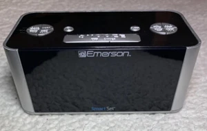 Emerson CKS1708 Smart Set Alarm Clock Radio Digital Silver Aux in TESTED - Picture 1 of 11