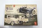 AMT T-129-200 29 Ford Model A Roadster 3in1 Double 1:25  PARTICALLY ASSEMBLED