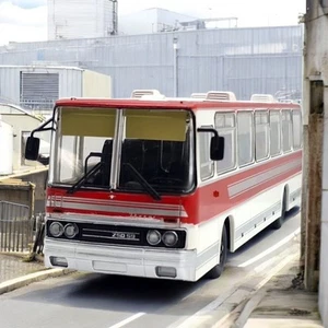 Premium ClassiXXs 47150 # Ikarus 250.59 Reisebus rot/weiss 1:43 Neu ! - Bild 1 von 4