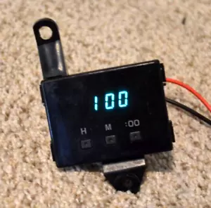 1993-1998 TOYOTA T100 DASH CLOCK DIGITAL TIME AUTHENTIC - Picture 1 of 6