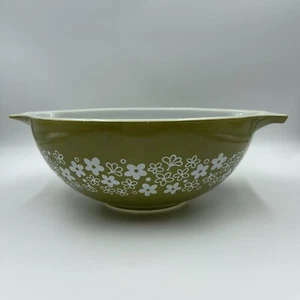 PYREX Crazy Daisy Spring Blossom Cinderella 444 Bowl 4 Qt Green Vintage - Picture 1 of 10