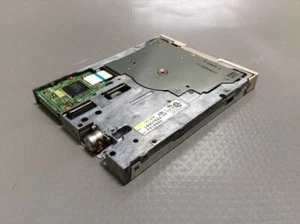 TEAC:FD05HF TEAC FD-05HF DISKETTENLAUFWERK. - Bild 1 von 3