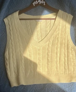 Buttergelbe Altar'd State gelbe Cropped Pullover Weste Oversized Gr. Small - Bild 1 von 10