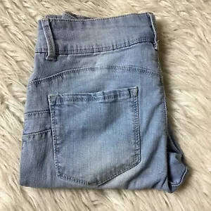 NWOT D. Jeans Cropped Jeans Size 8 Women's Cropped Jeans - Picture 1 of 3