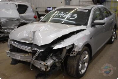 Apoio de suspensão dianteiro esquerdo usado serve: 2011 Ford Taurus dianteiro com turbo SHO dianteiro - Imagem 1 de 4