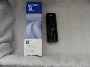 NOS GM Part # 10080354 INTERIOR ROOF DEFLECTOR PART FACTORY OEM - Picture 1 of 9