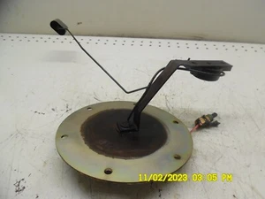 EMISOR DE NIVEL DE COMBUSTIBLE ESTUCHE 580K D141357 - Imagen 1 de 3
