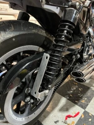 侧车牌搬迁支架适用于 Harley Davidson 运动员所有年份 — 第 1/4 张图片