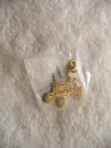 OE- 36TH WSFA CONVENTION STEVENS POINT TRACTOR ENAMEL) PENDANT CHARM (MIP - Bild 1 von 8