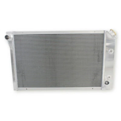 Radiador de aluminio de 3 filas para Chevrolet Corvette Edición Coleccionista V8 5,7 L 1982 Foto 1 de 4