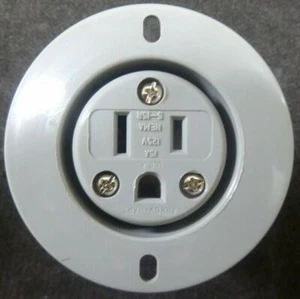 Cooper Arrow Hart AH5279C 15A 2P 3W Ground 125V Nema 5-15R Flanged Outlet - Picture 1 of 5
