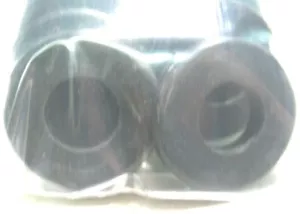 NUOVO 10PCS ESTCO E-85702 1-1/4" FORO 3/4" ID 1/8" PARETE 1-5/8" OD OCCHIELLO P8284 - Foto 1 di 3