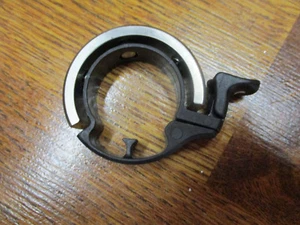 KNOG Oi - LARGE HANDLEBAR MOUNT SAFETY BELL - SILVER - Picture 1 of 2