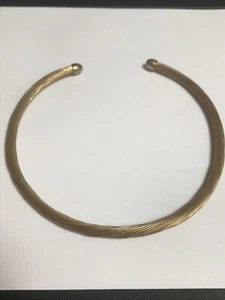 VINTAGE BEAUTIFUL GOLD TWISTED WIRE METAL CHOKER - Picture 1 of 6