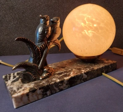 Tischlampe mit Bronze Figur . - Bild 1 von 4