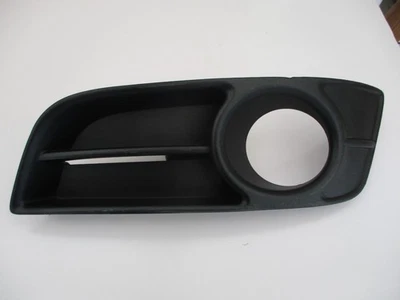 TOYOTA COROLLA E12 FOCO PARRILLA L\H-N/S 2004 - 07 52128-02110 Foto 1 de 4