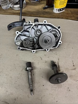 Conjunto de ejes de engranajes de transmisión Polaris Sportsman 90 06 51934 Foto 1 de 4