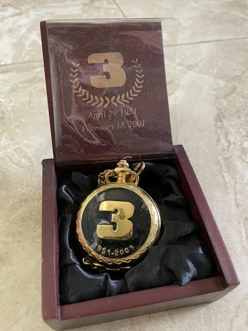 Dale Earnhardt #3 Collectible Pocket Watch , Great Piece ! Wooden Box Cover