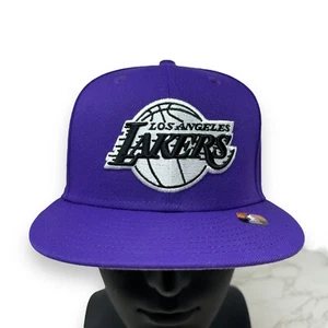 Cappello aderente Lakers New Era 7 3/8 City Edition NBA Viola Los Angeles LA 59Fifty - Foto 1 di 10