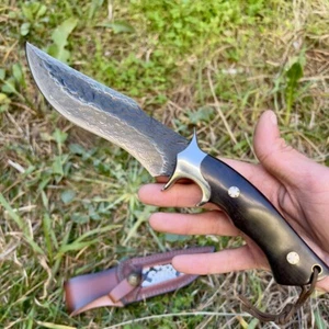 Coltello Lama Fissa Acciaio Damascato Personalizzabile Con Fodero Pelle Serpente Manico Legno - Foto 1 di 5