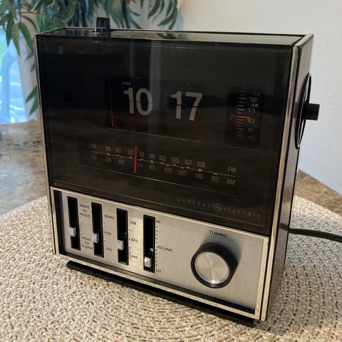 Vintage General Electric C4350A Flip Clock Radio Alarm GE Working Refurbished Cover