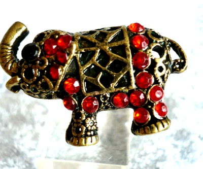 wuchtig + groß Elefant Folklore Schmuck Ring rot alt gold bronze STRASS NEU - Bild 1 von 3