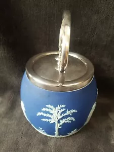 Barile biscotto blu reale Wedgwood Jasperware Placcato argento EPNS Antico - Foto 1 di 12