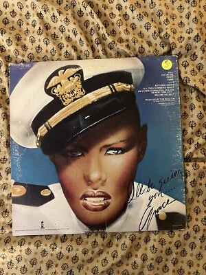 Grace Jones - Fame - Santa Maria Pressing - Gatefold - ILPS 9525 - Moulton Mix Foto 1 de 4