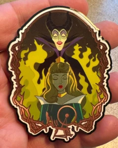 PIN MALEFICENT AND AURORA SPINNING WHEEL SLEEPING BEAUTY 3" JUMBO FANTASY PIN - Picture 1 of 2